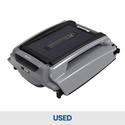 Betta SE Plus - Solar-Powered Robotic Pool Skimmer (Used)