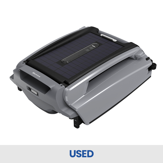 Betta SE Plus - Solar-Powered Robotic Pool Skimmer (Used)